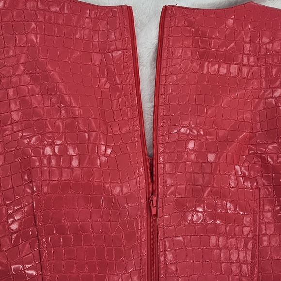 7 For All Mankind Croc Embossed Faux Leather Sleeveless Cropped Top Womens Large - Picture 12 of 16